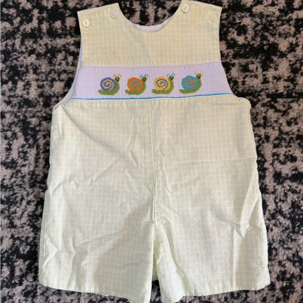 Stunning Hand Smock Plate Kids Snail Smocked Romper - Cream and Green - Picture 4 of 4